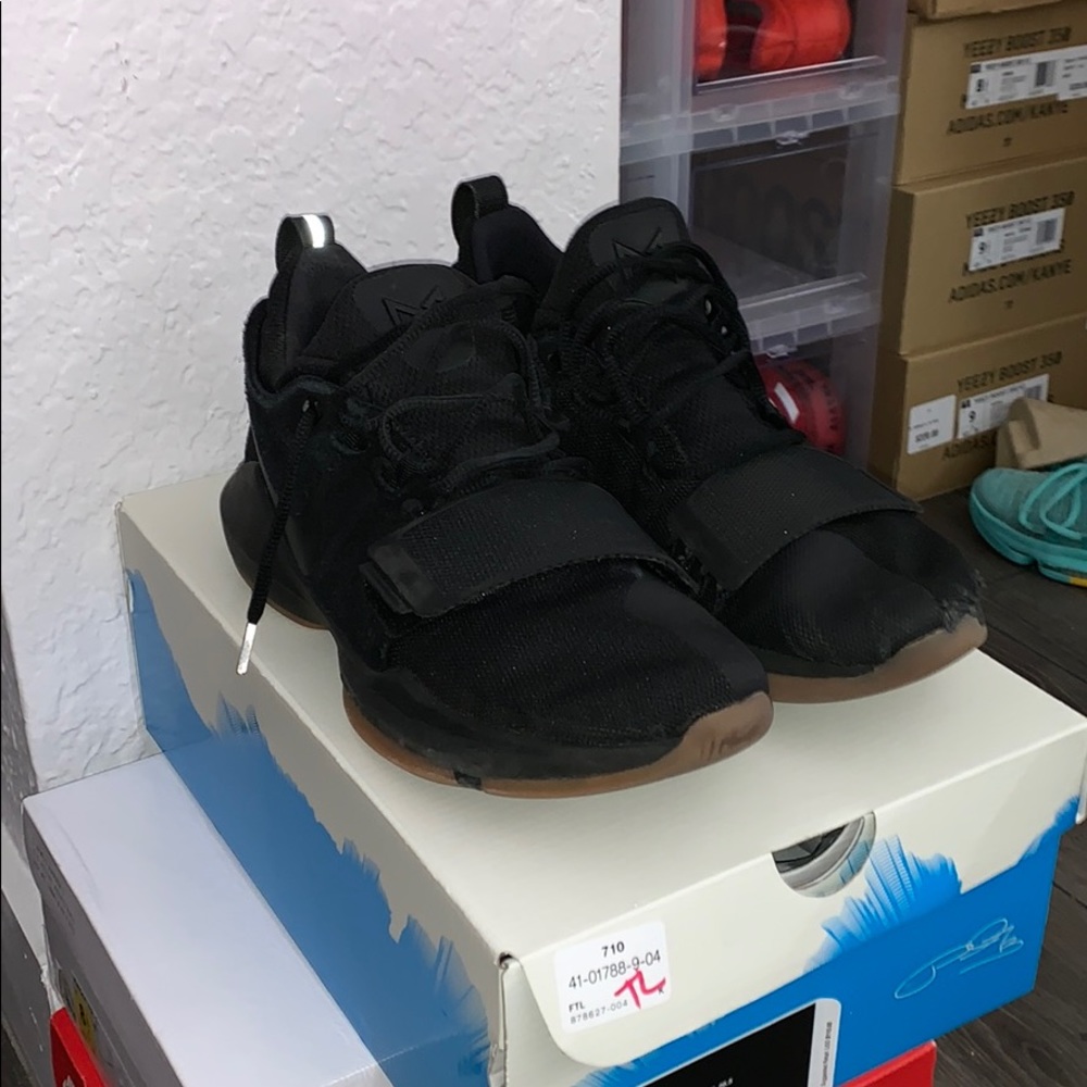 pg 1 black/gum